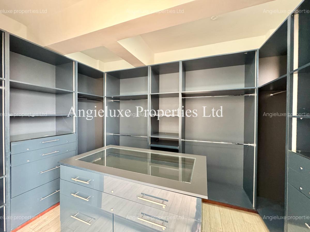 4 Bed Apartment with En Suite at General Mathenge - 14