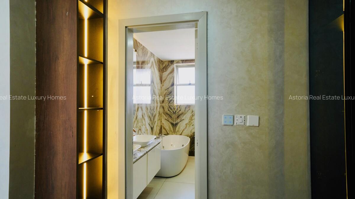 4 Bed Apartment with En Suite at 2026-510 4 Bed A Re - 20