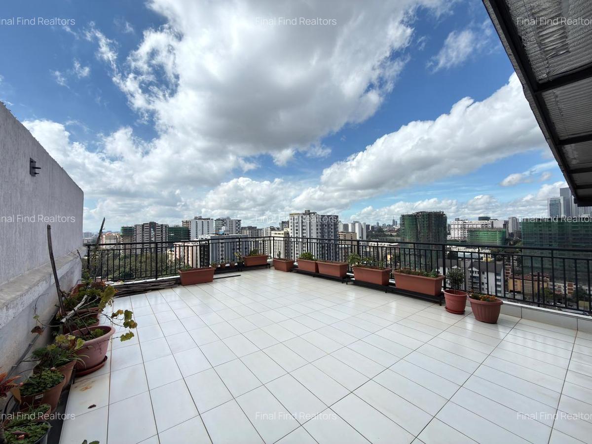 Serviced 3 Bed Apartment with En Suite in Parklands - 9