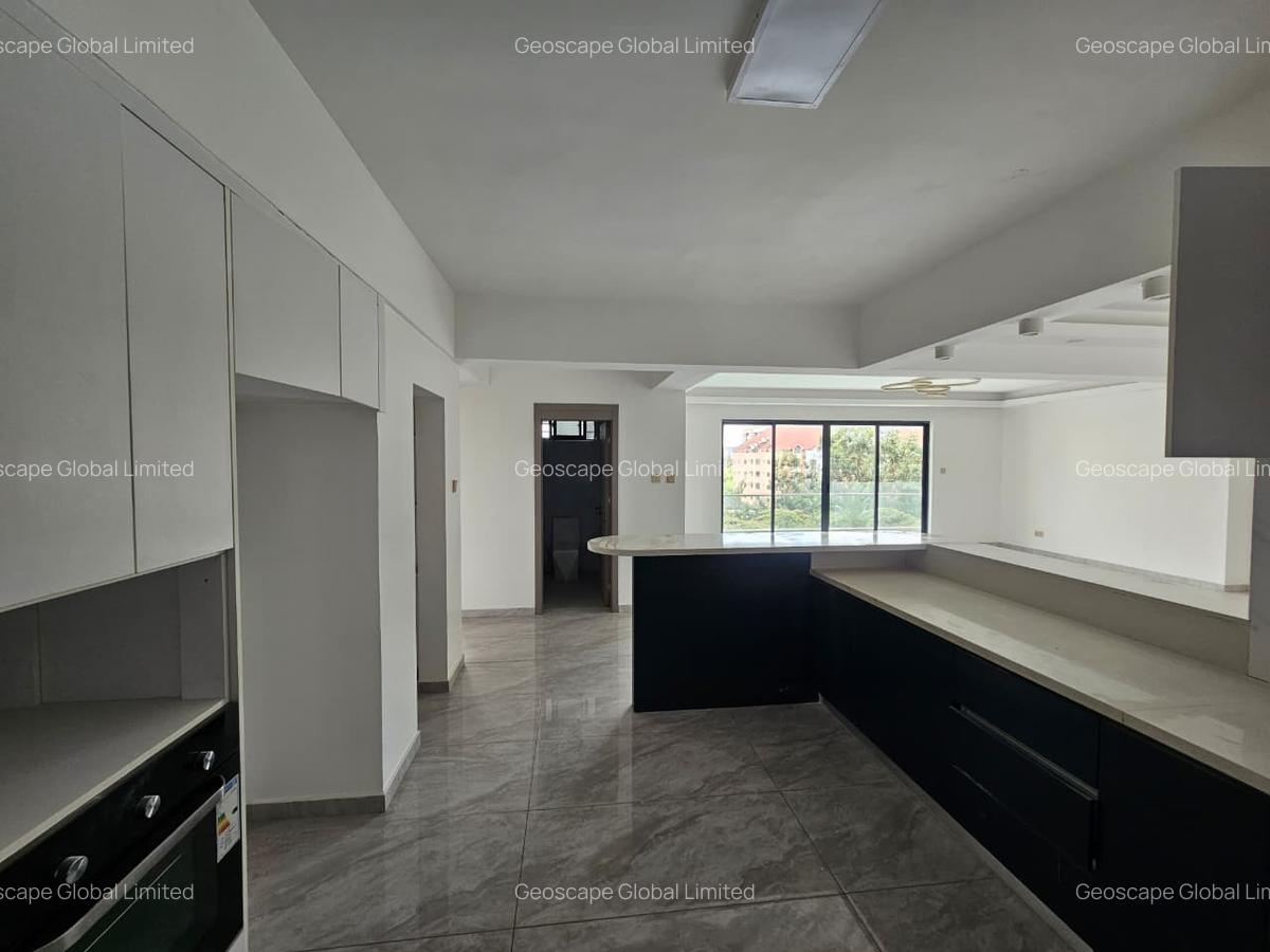 4 Bed Apartment with En Suite in Westlands Area - 4