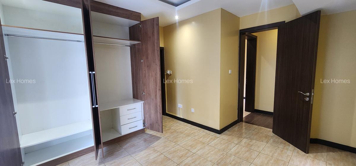 2 Bed Apartment with En Suite at Mandela Road - 6