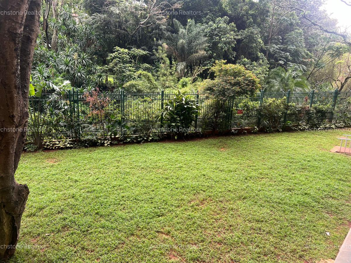 3 Bed Apartment with En Suite in Parklands - 10