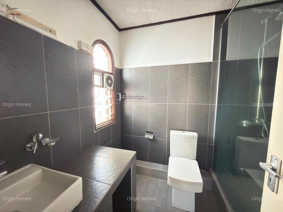 4 Bed Townhouse with En Suite at Kileleshwa - 10