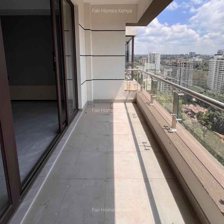 3 Bed Apartment with En Suite at Riverside Drive - 2
