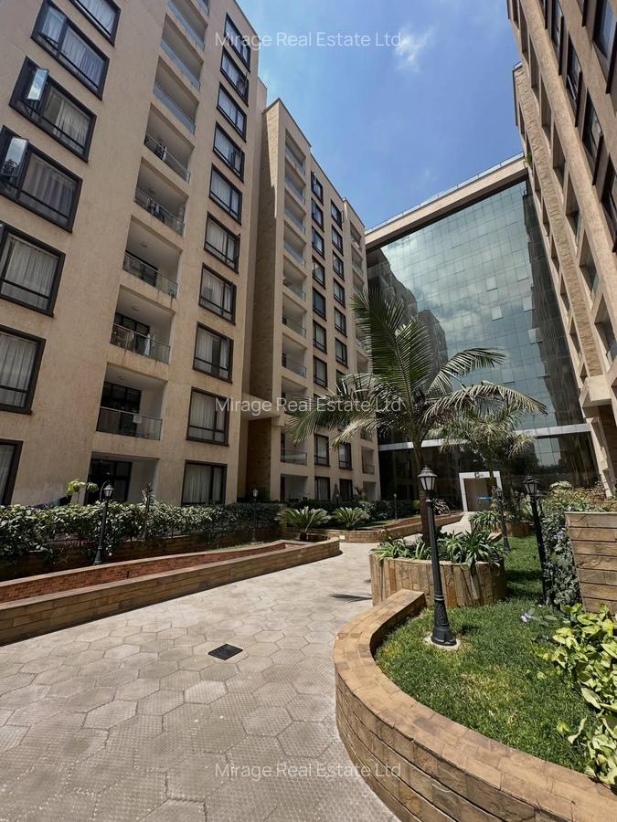 1 Bed Apartment with Swimming Pool in Dennis Pritt - 13