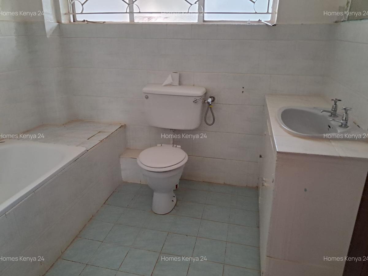 3 Bed House in Runda - 12