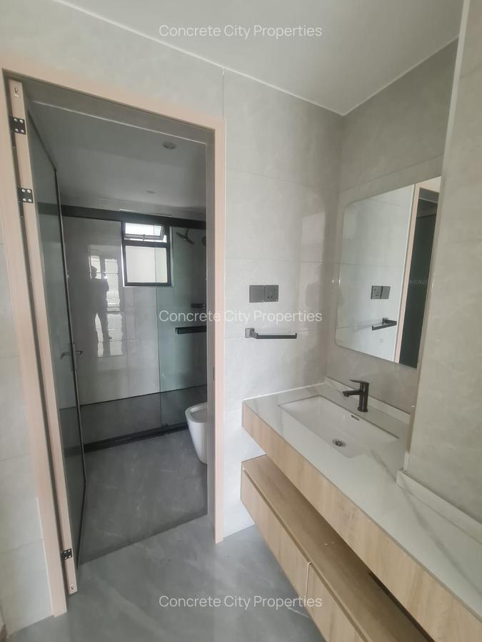 2 Bed Apartment with En Suite in Riverside - 10