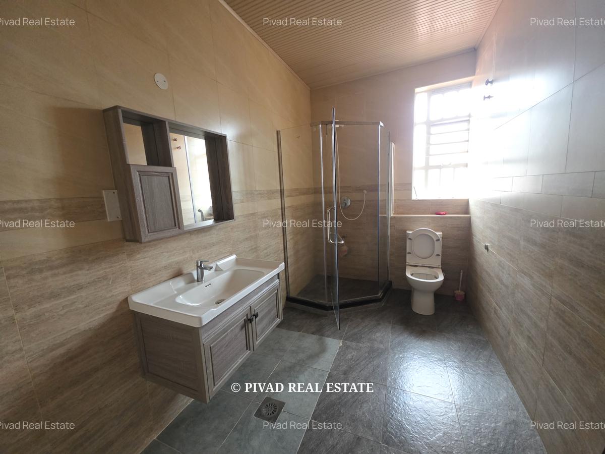 5 Bed House with Garden in Runda - 4