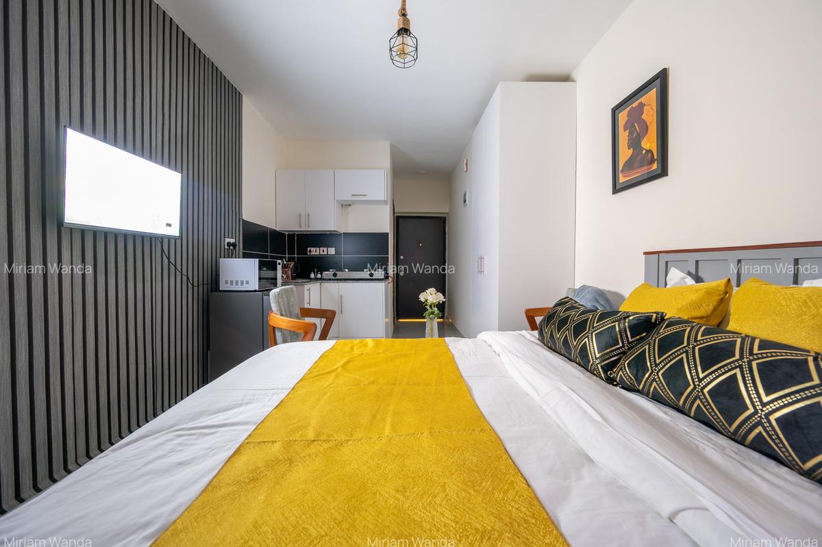 Studio Apartment with Swimming Pool at Chaddy Road - 7