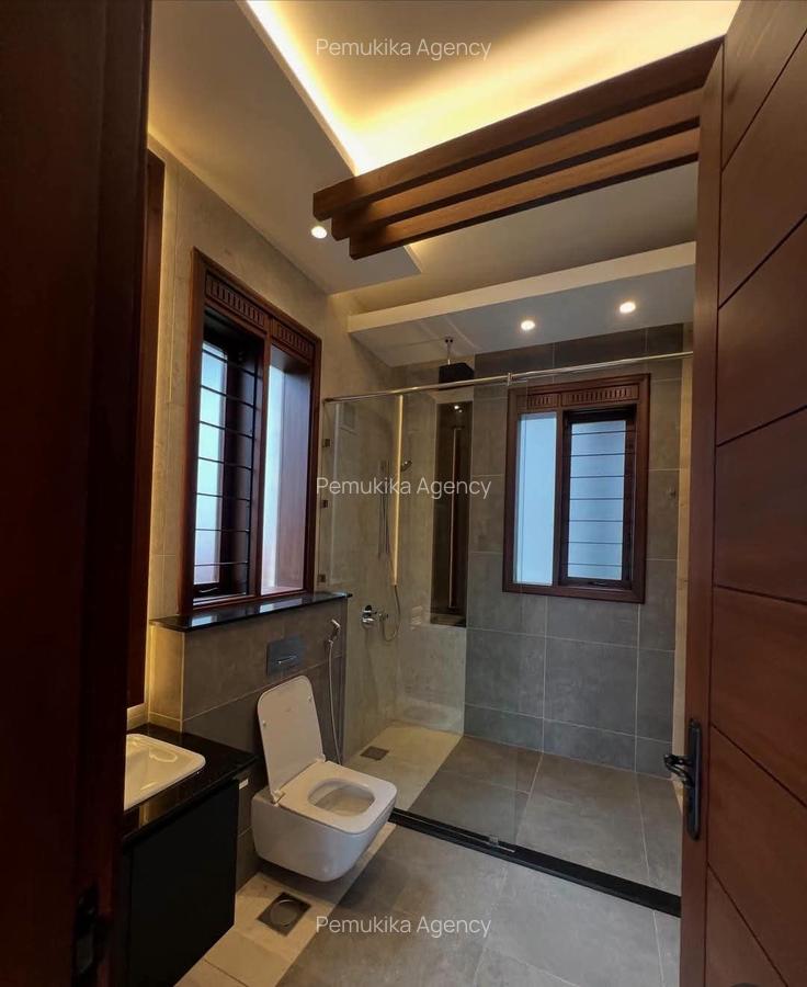 5 Bed Townhouse with En Suite in Runda - 7