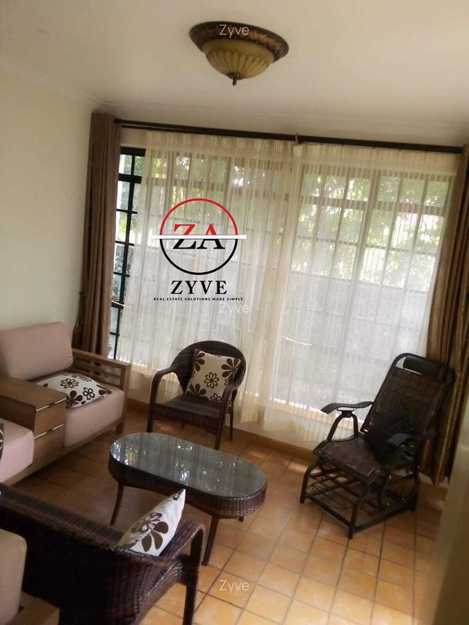 Serviced 2 Bed Apartment with En Suite at Rosslyn - 3