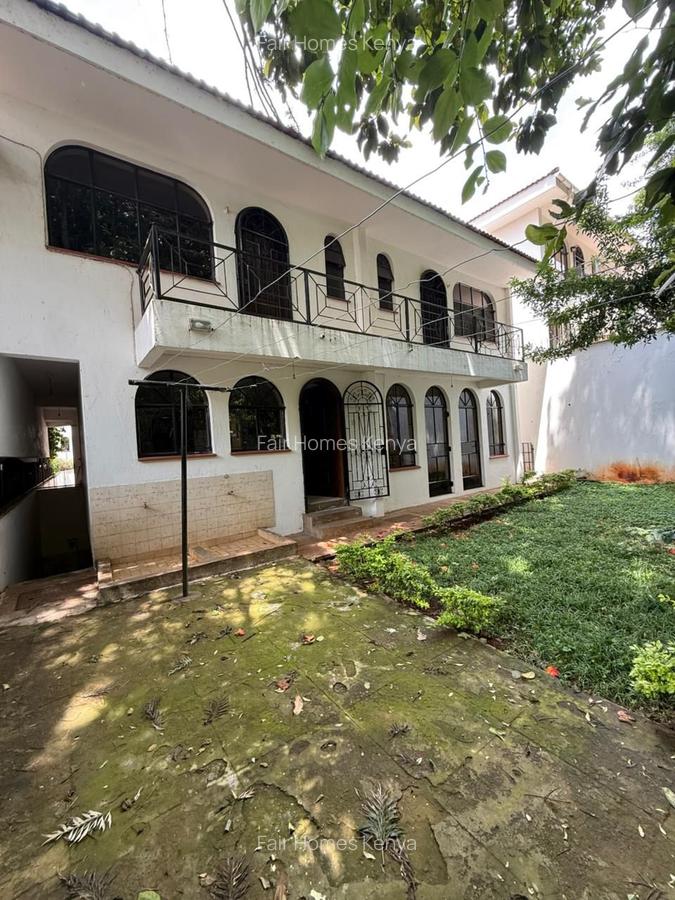 5 Bed Townhouse with En Suite at Riverside Drive - 8