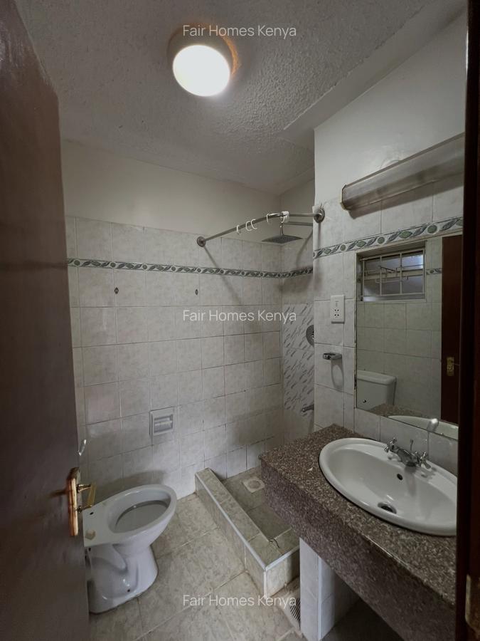 5 Bed Townhouse with En Suite at James Gichuru - 6