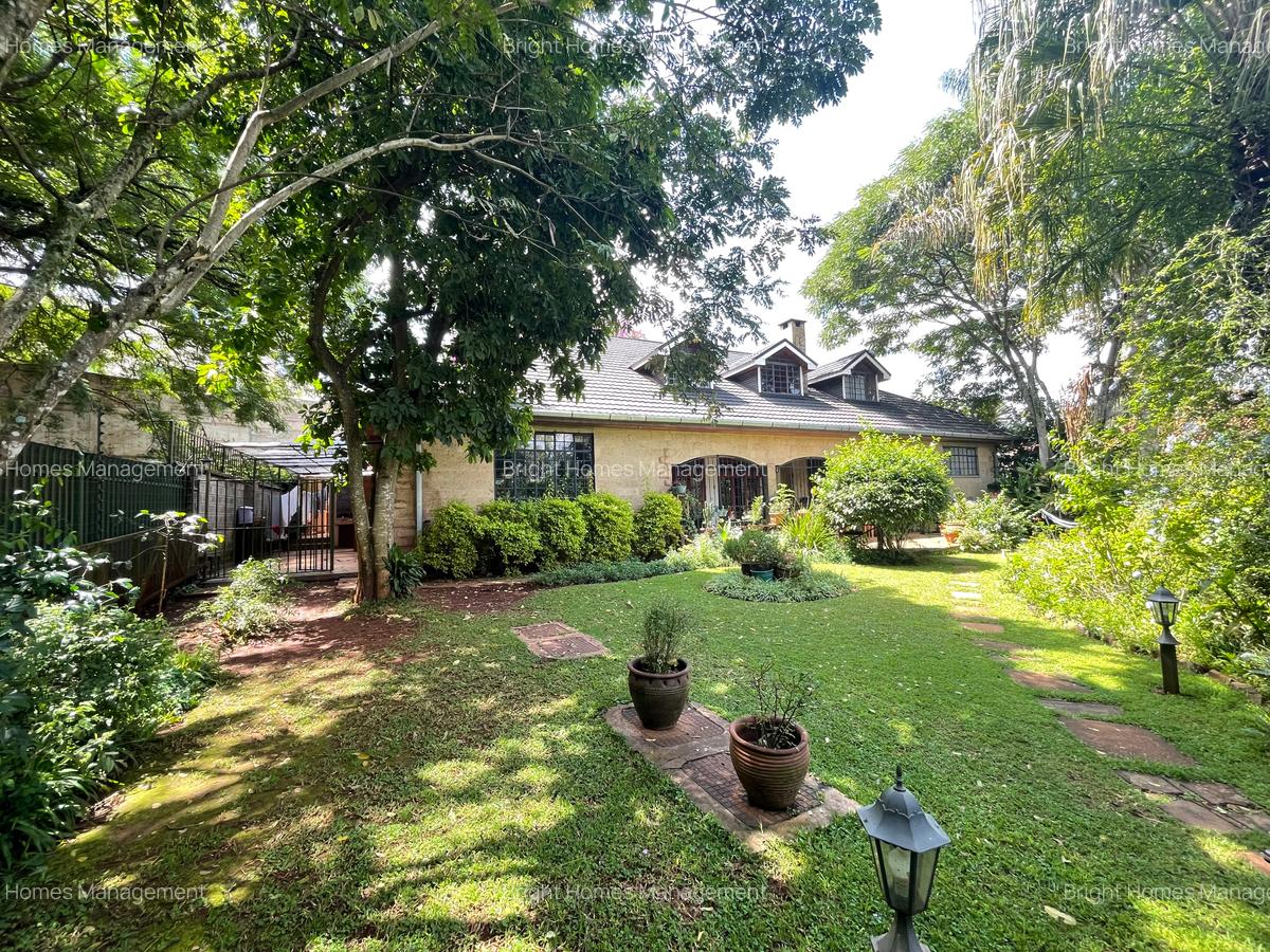 4 Bed House with En Suite in Loresho - 2