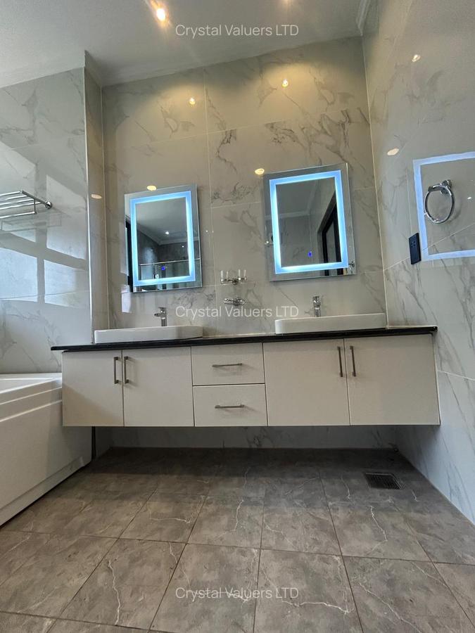 4 Bed Apartment with Swimming Pool in Spring Valley - 10