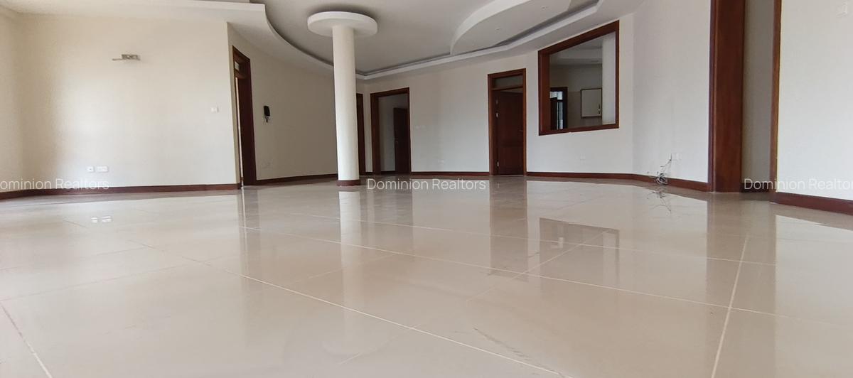 4 Bed Apartment with En Suite in Westlands Area - 18