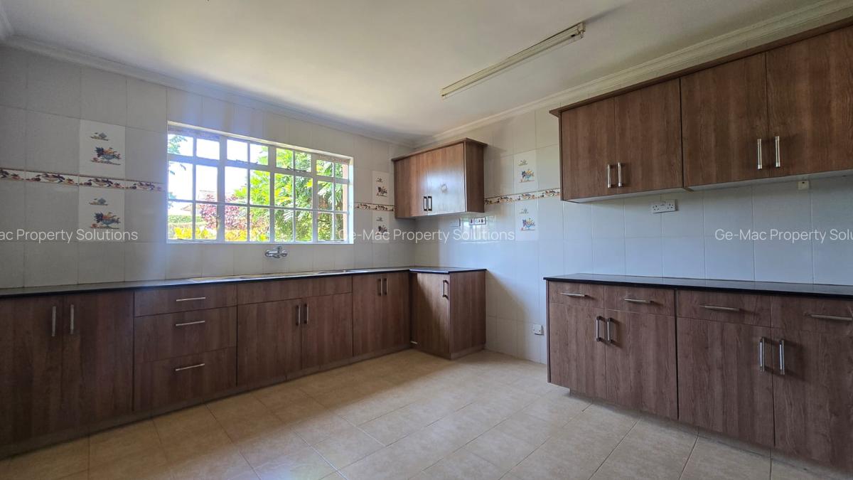 4 Bed House with En Suite at Paradise Lost Road - 5