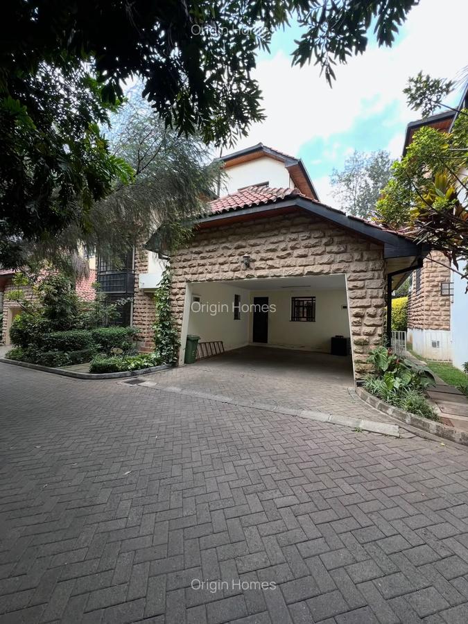 4 Bed Townhouse with En Suite at Lavington - 3