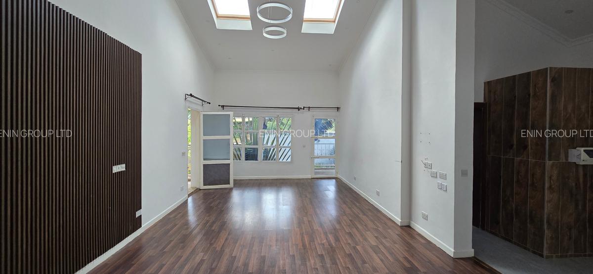 5 Bed House with En Suite at Runda - 18