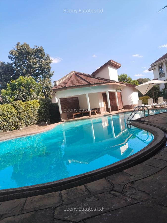 4 Bed Townhouse with En Suite in Lavington - 6