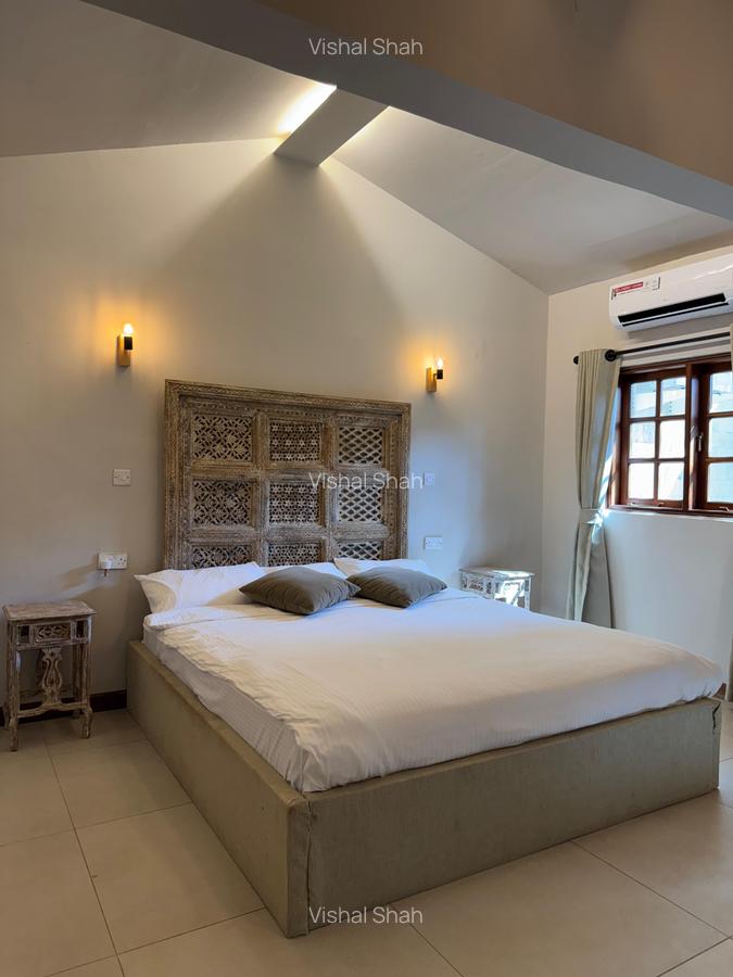 4 Bed Villa with En Suite at Bofa Road - 14