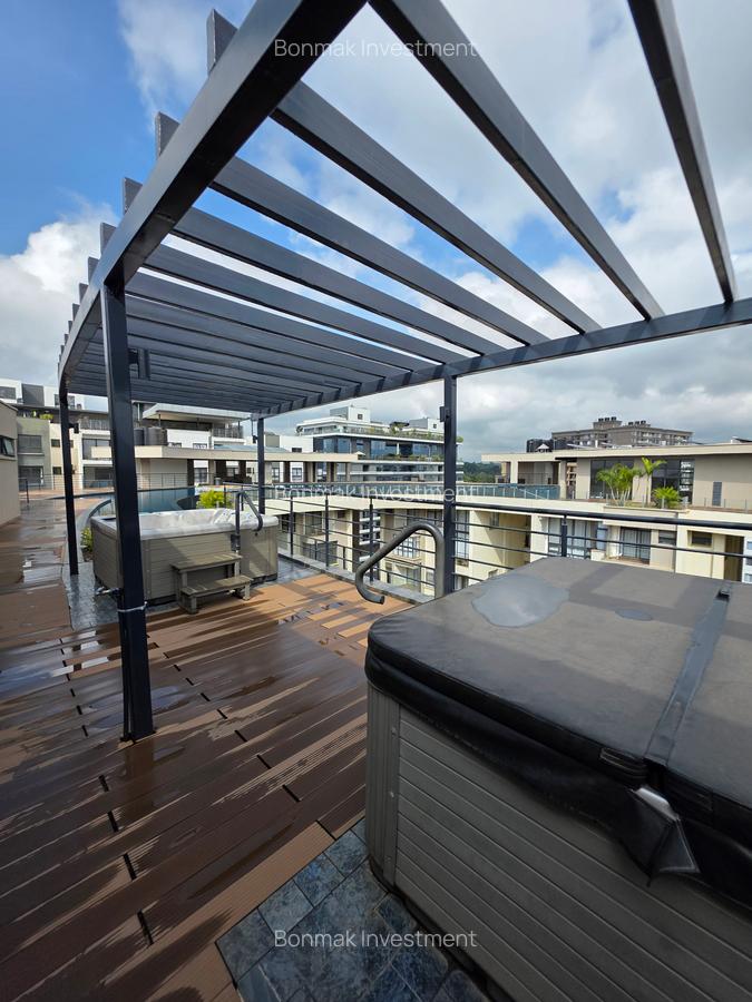 4 Bed Apartment with En Suite at Riverside Drive - 2