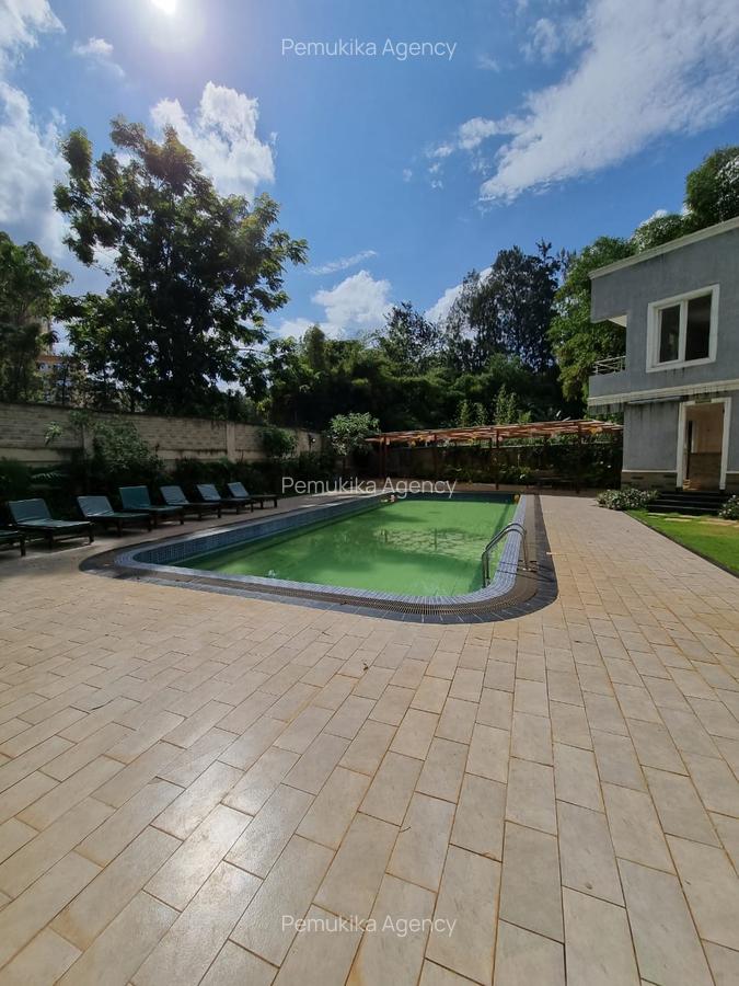 3 Bed House with En Suite at Lavigton Road - 8