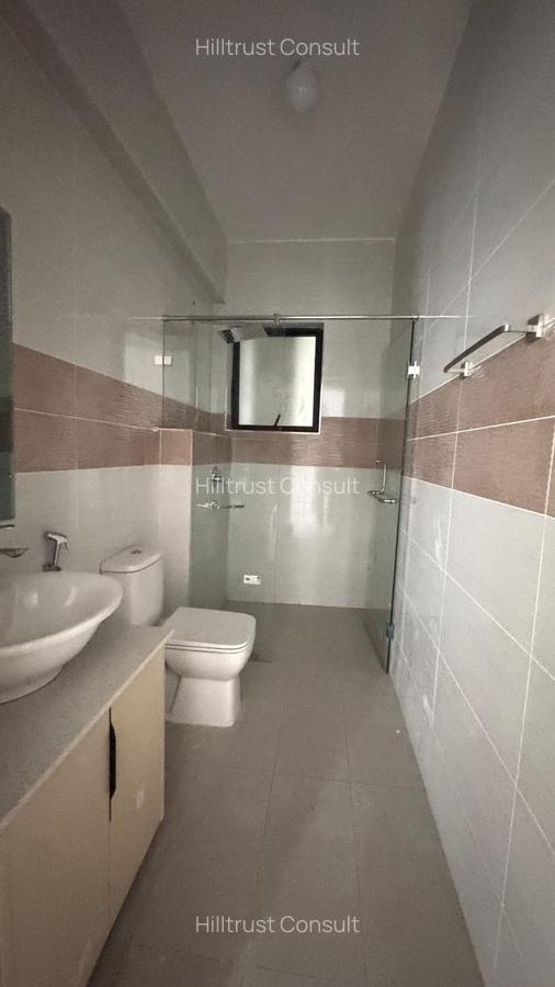 3 Bed Apartment with En Suite in General Mathenge - 9