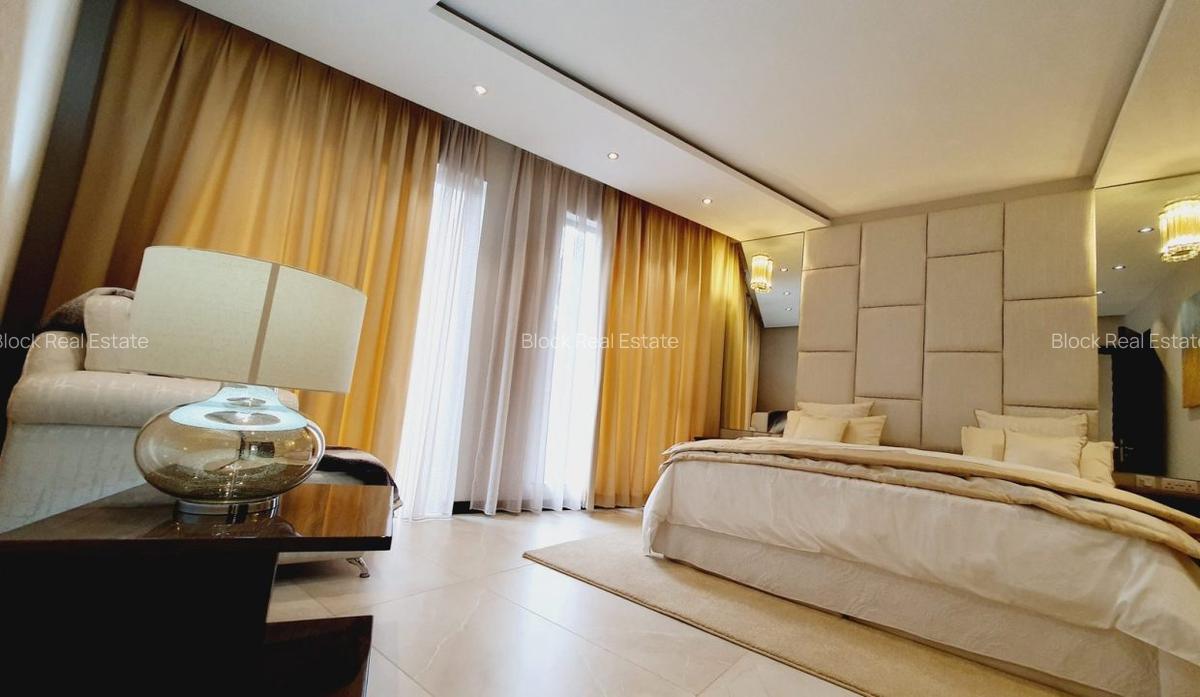 3 Bed Apartment with En Suite in Riverside - 10