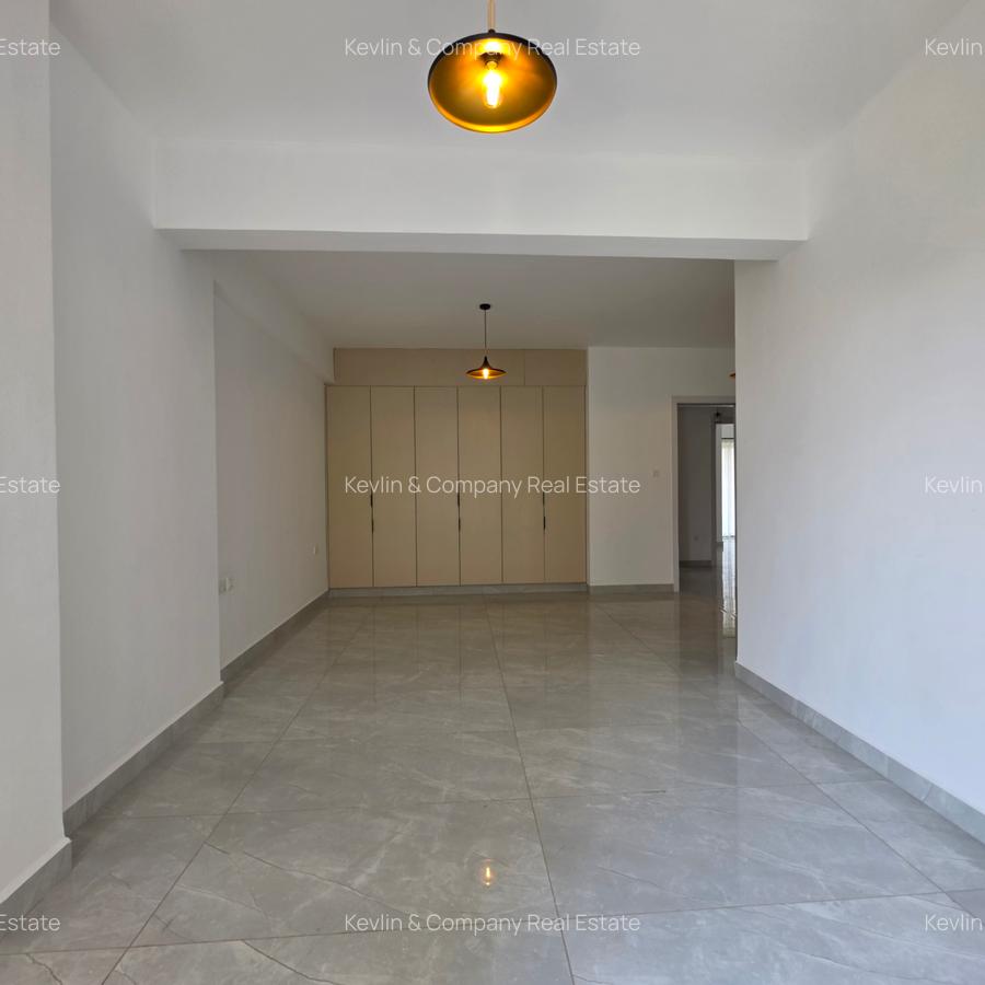4 Bed Apartment with En Suite in General Mathenge - 13
