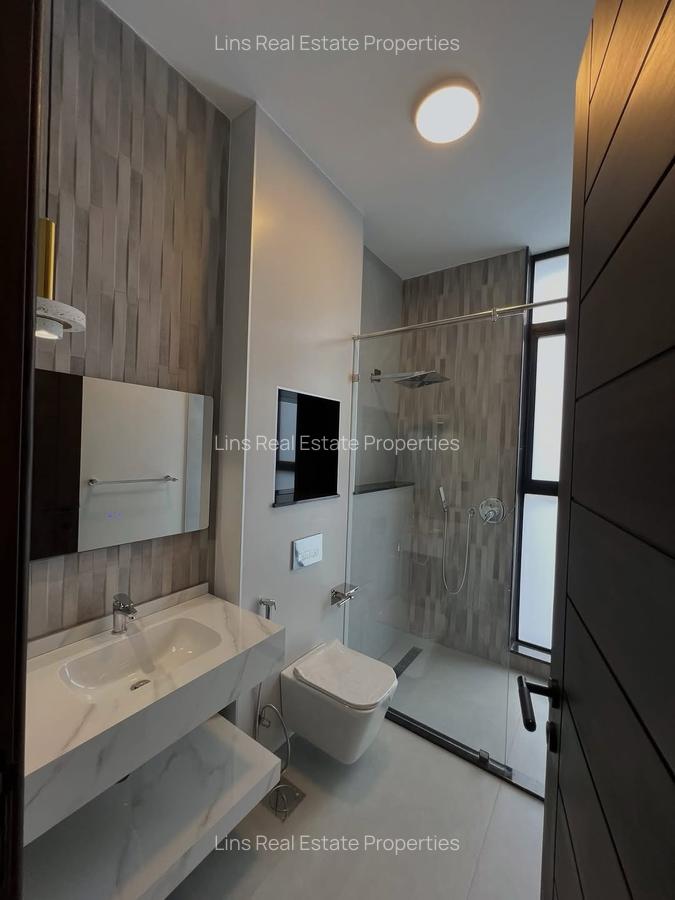 5 Bed House with En Suite in Nyari - 15