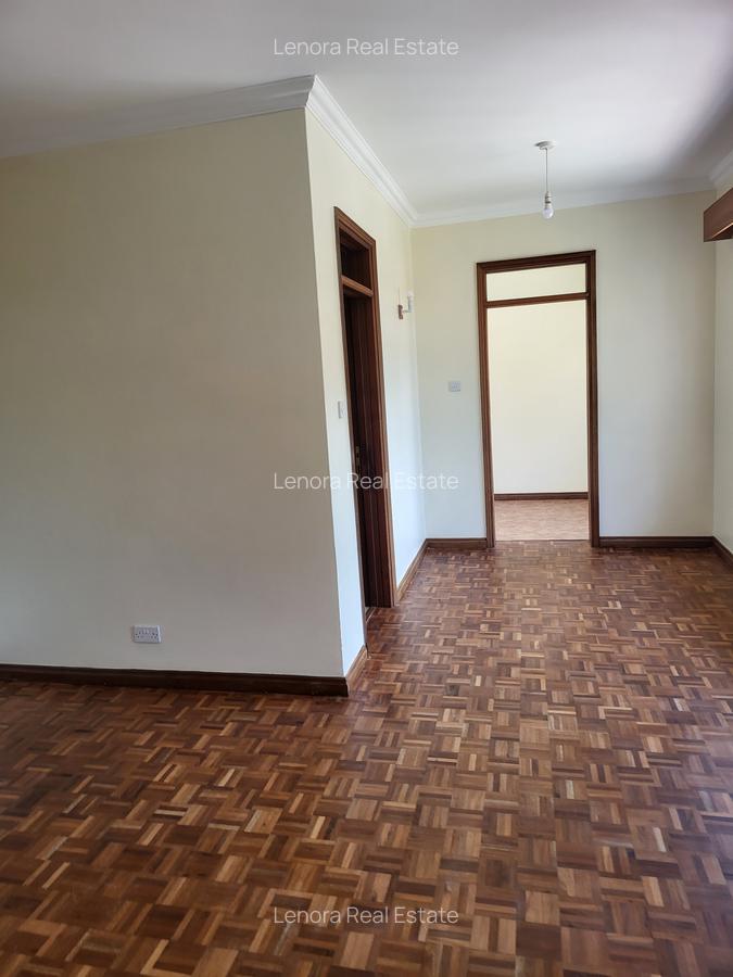 5 Bed Villa with En Suite in Nyari - 8