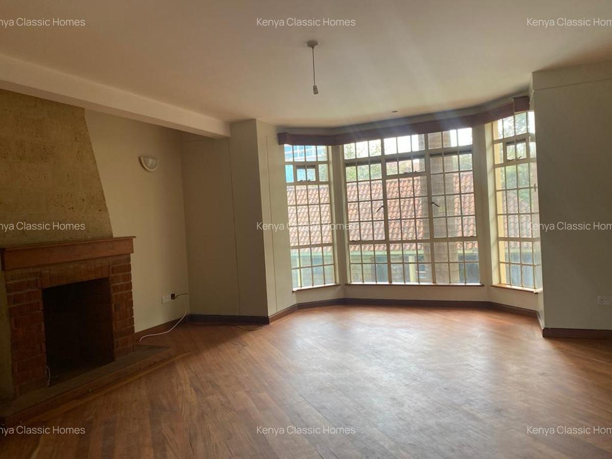4 Bed Apartment with En Suite at Kilimani - 11