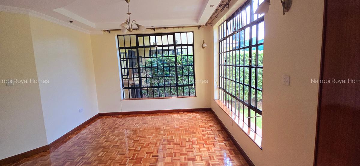 4 Bed Townhouse with En Suite at Convent Drive - 20