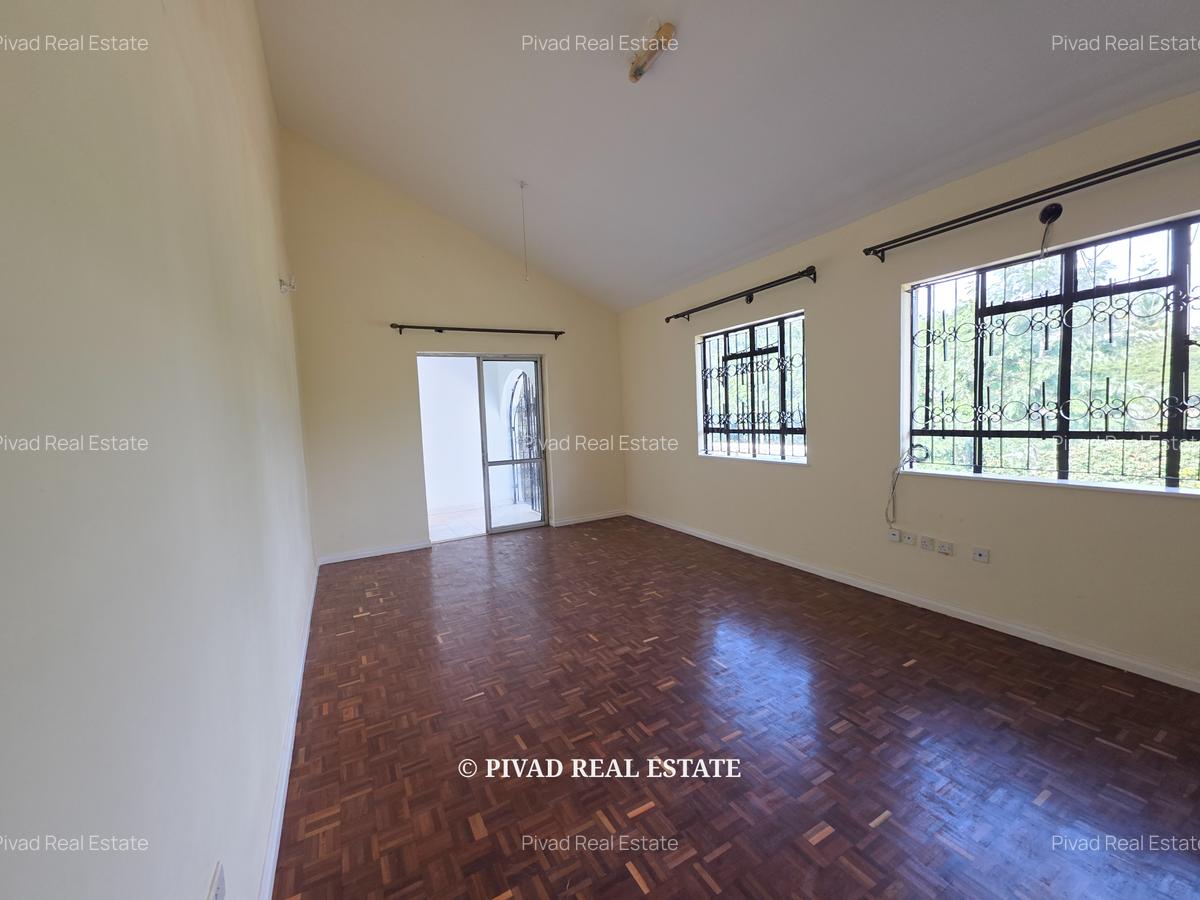 5 Bed House with Garden in Runda - 8