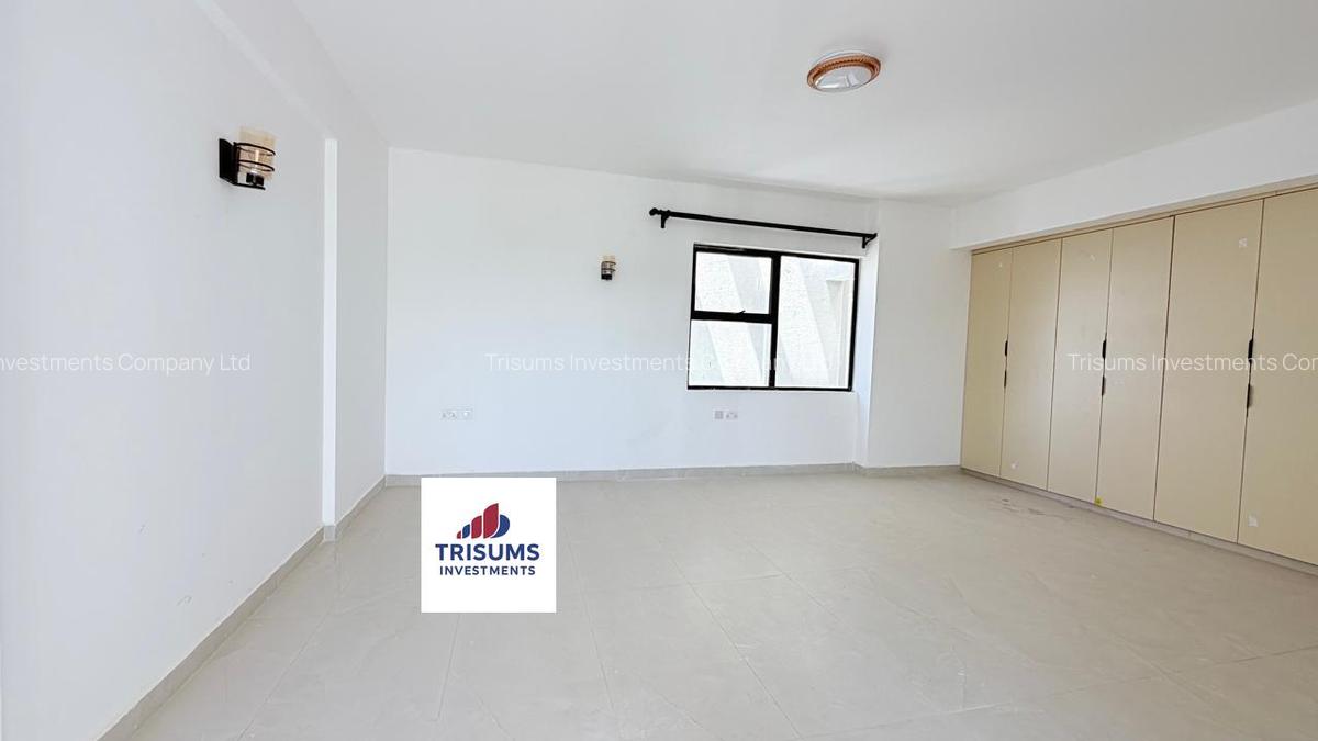 4 Bed Apartment with En Suite in Spring Valley - 5