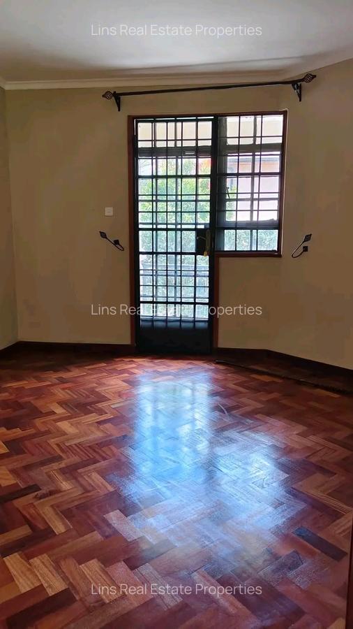 5 Bed Townhouse with En Suite in Runda - 17