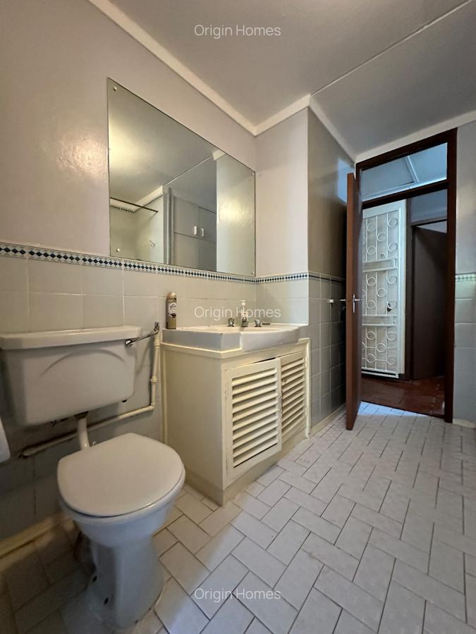 2 Bed House with En Suite at Loresho - 10