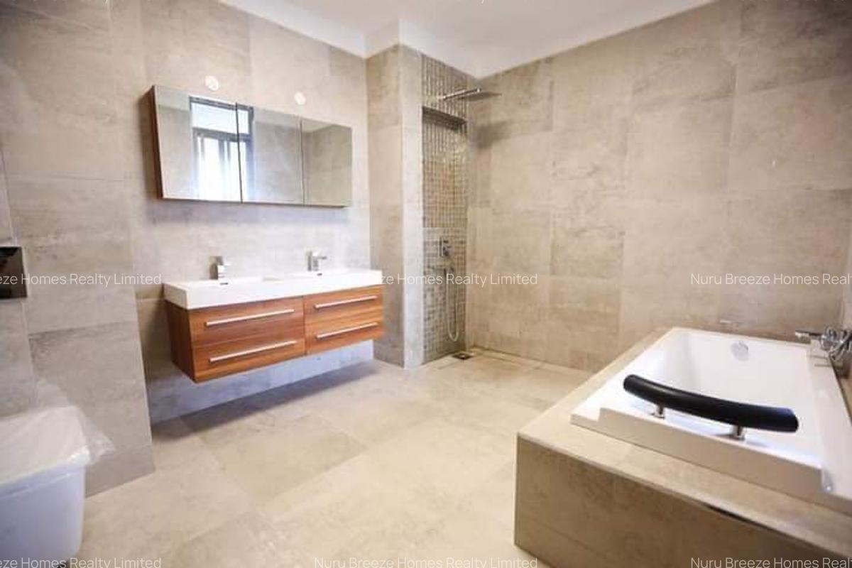 3 Bed Apartment with En Suite in Parklands - 5