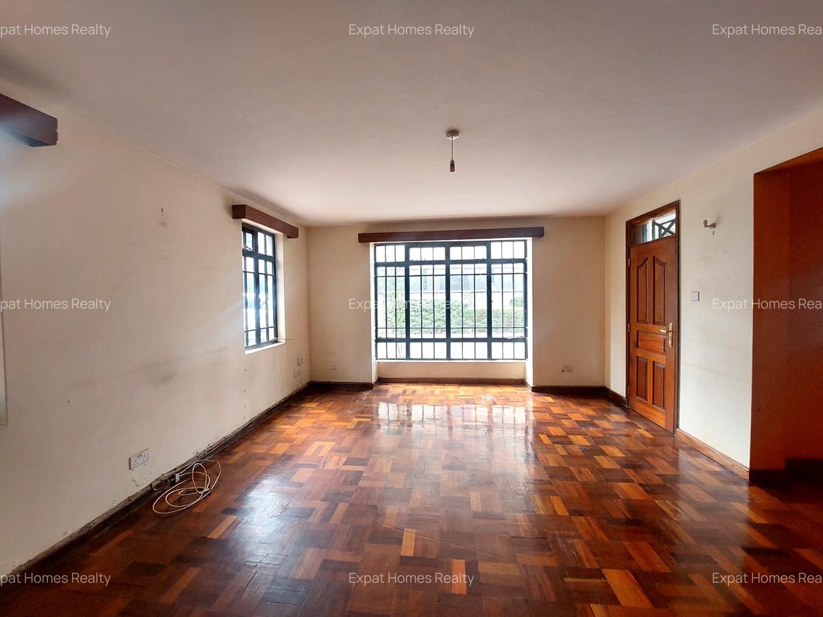 4 Bed House in Lavington - 3