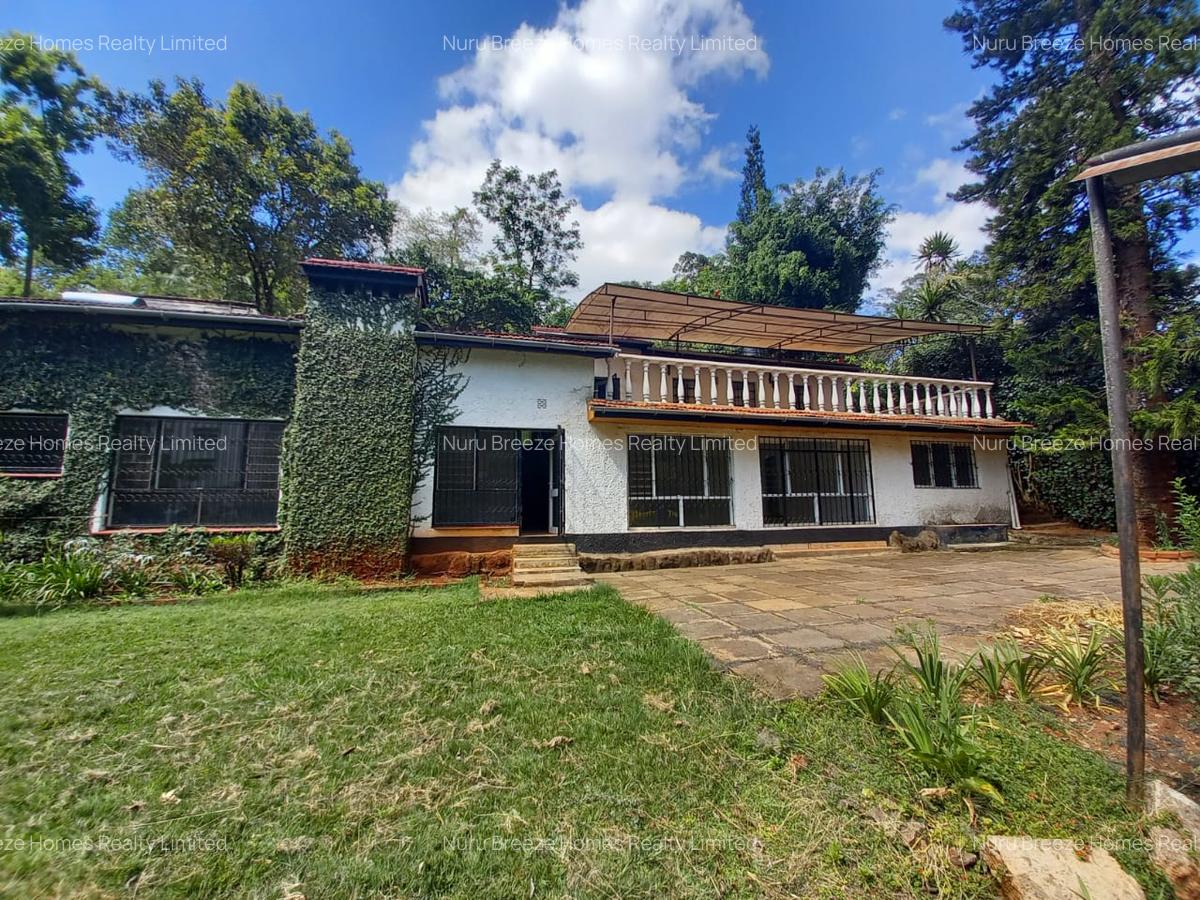 4 Bed House with En Suite in Spring Valley - 1