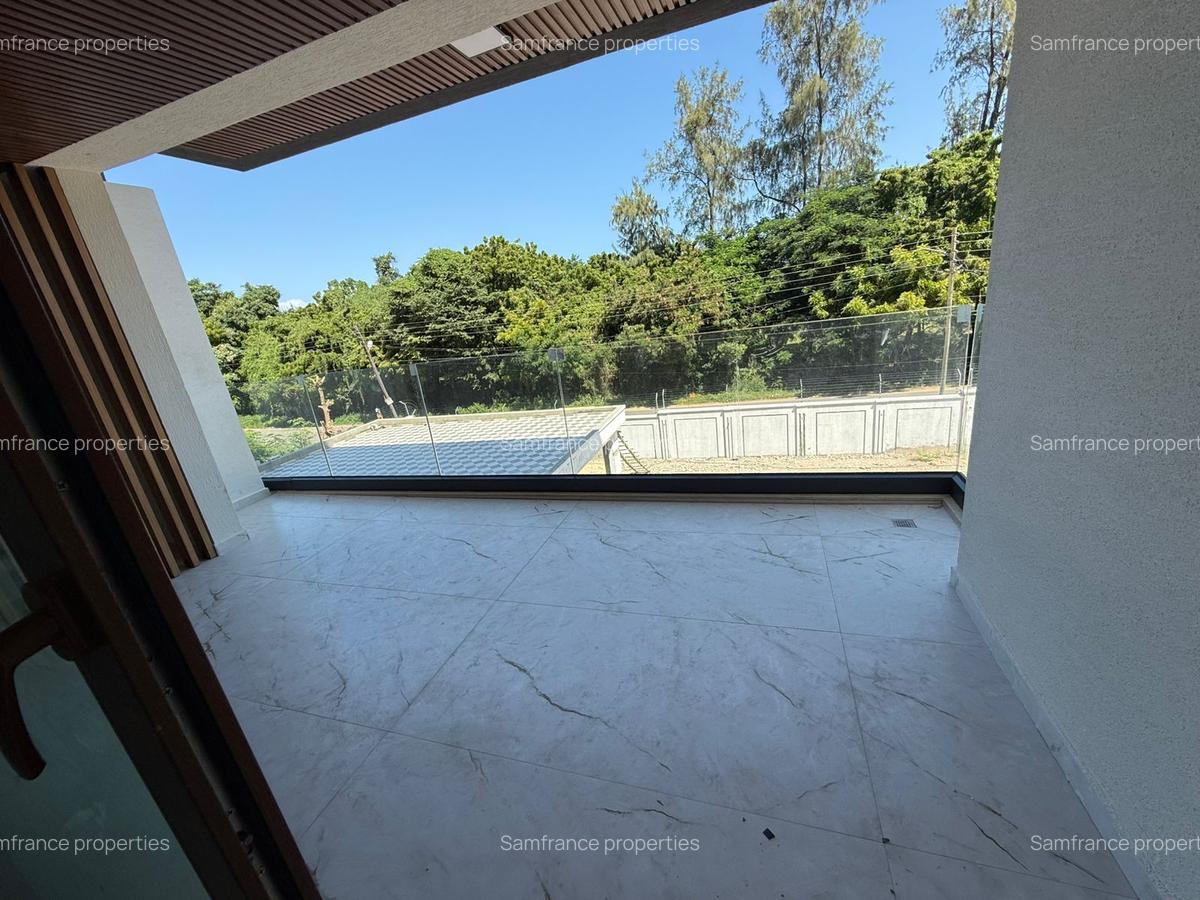Serviced 3 Bed Apartment with En Suite at Mount Kenya Road - 4