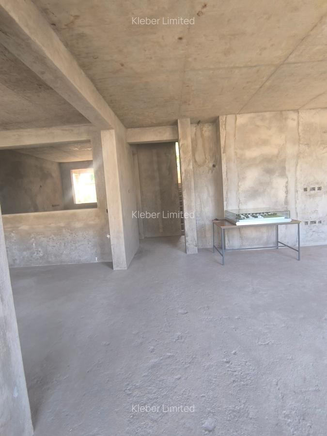 4 Bed House with En Suite at Muhuri Road - 6