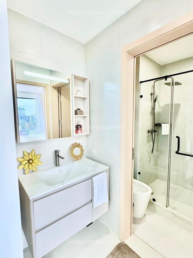 Serviced 1 Bed Apartment with En Suite in Riverside - 13