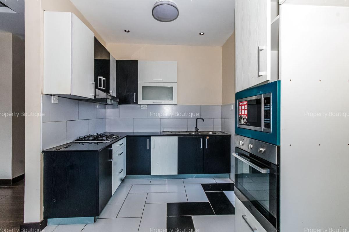 2 Bed Apartment with En Suite at Siaya Road - 2