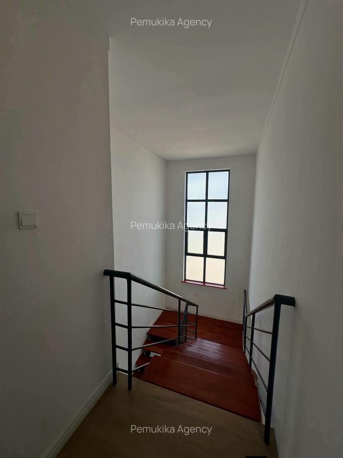 4 Bed Townhouse with En Suite in Ongata Rongai - 13