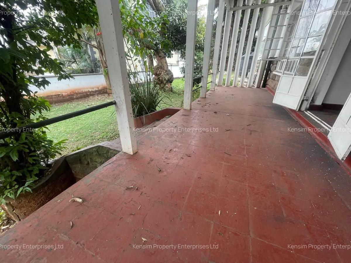 4 Bed Townhouse with En Suite in Lavington - 7