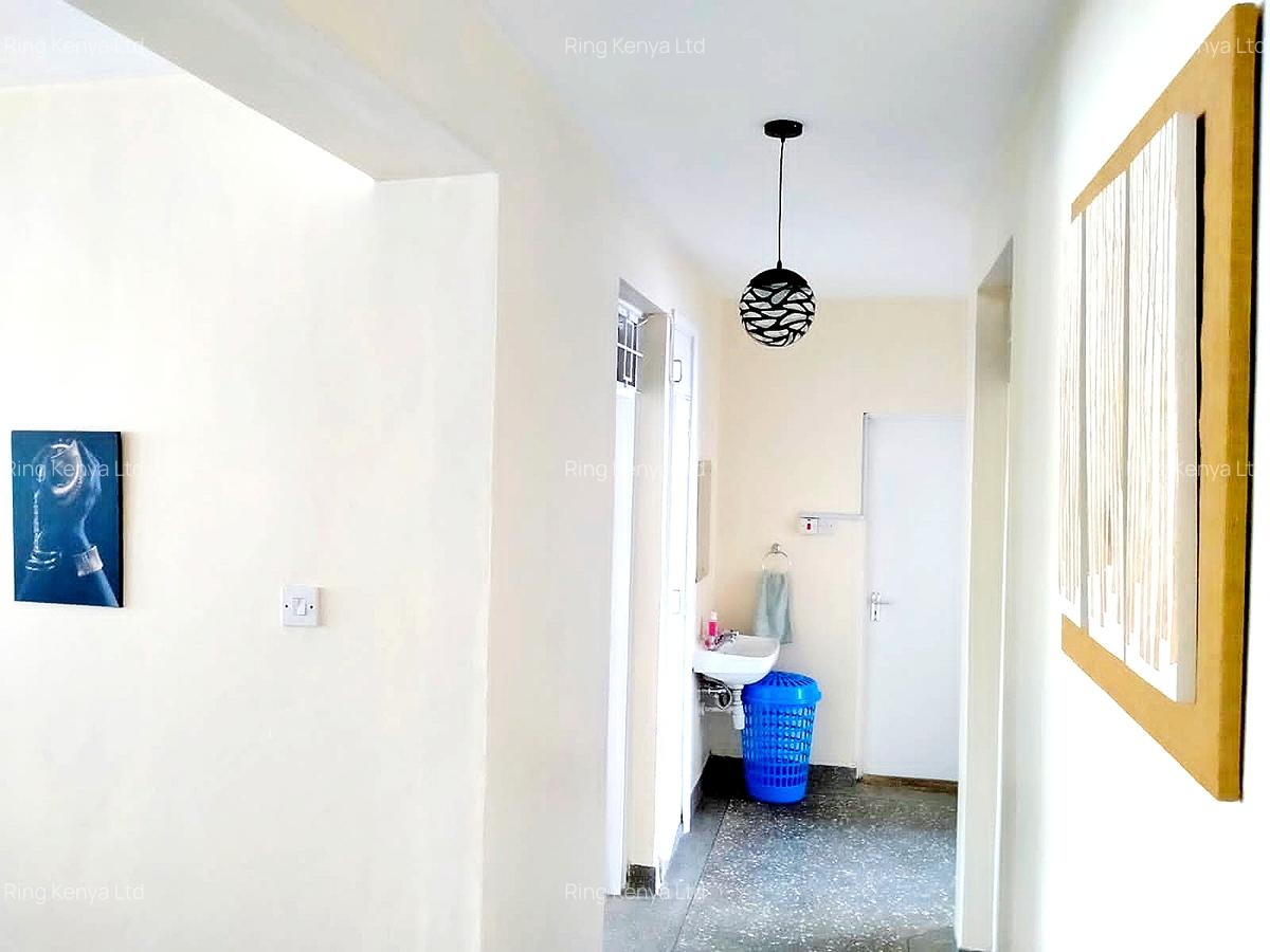 Furnished 3 Bed Apartment with En Suite at Woodley - 3