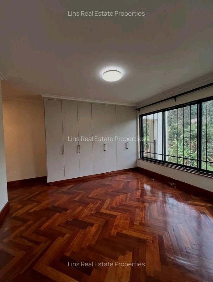 5 Bed Townhouse with En Suite in Loresho - 9