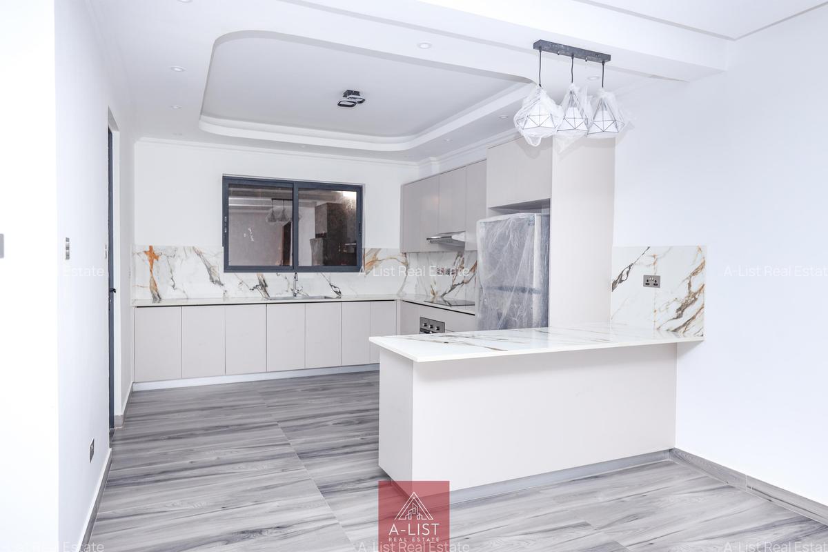 1 Bed Apartment with En Suite at Brookside Drive - 3